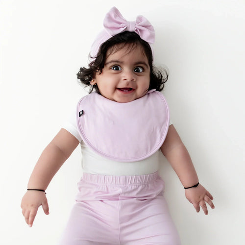 Cushy Bib in Thistle